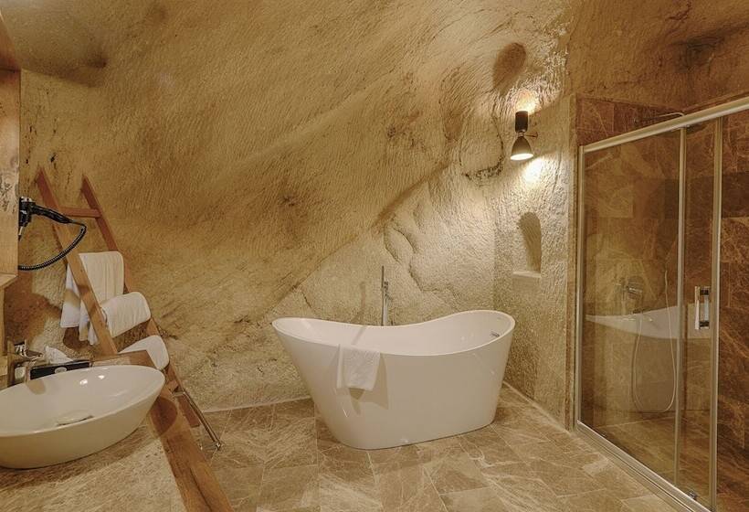 هتل Solem Cave Suites