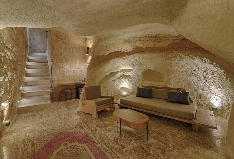 هتل Solem Cave Suites