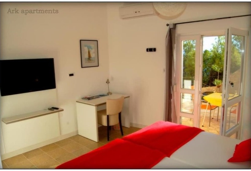 پانسیون Room In Guest Room Comfy Apartments Next To The Beach