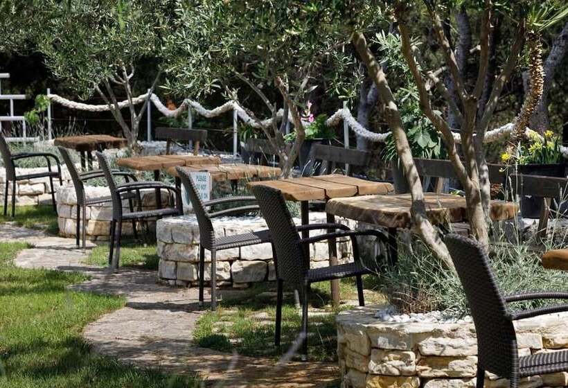 پانسیون Room In Guest Room Comfy Apartments Next To The Beach