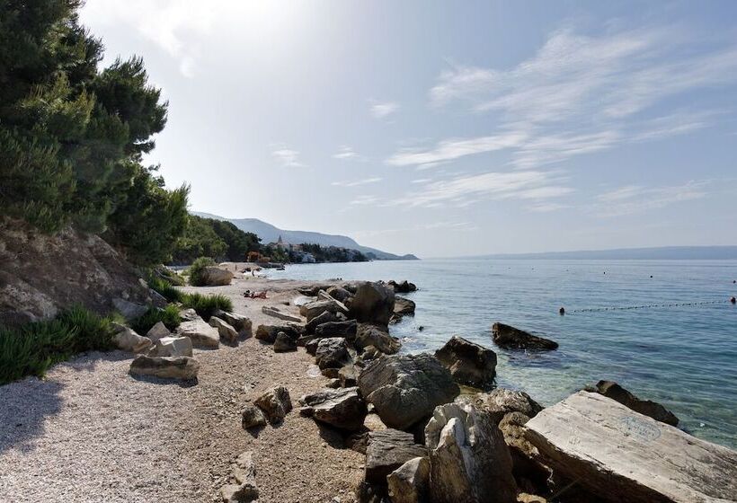 پانسیون Room In Guest Room Comfy Apartments Next To The Beach