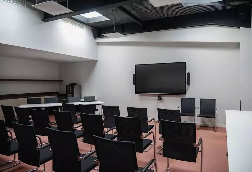 ホテル Pegard Andenne Centre