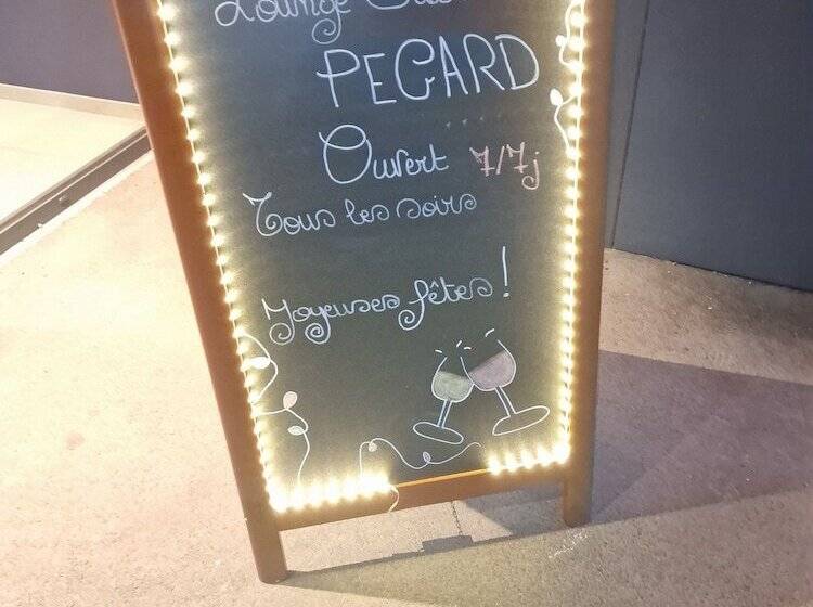 호텔 Pegard Andenne Centre