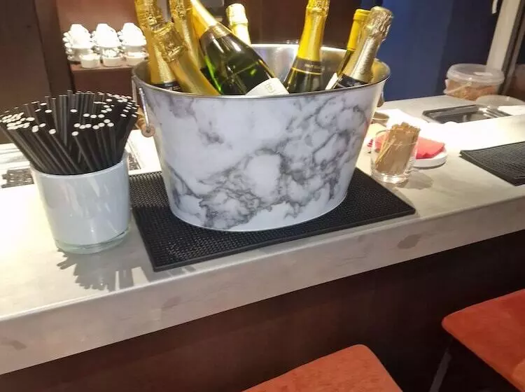 ホテル Pegard Andenne Centre