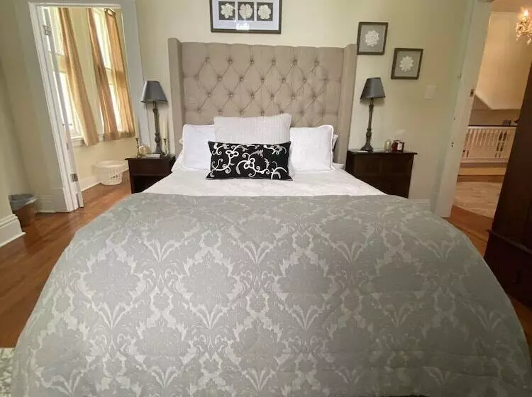 Aamiaismajoitus (B&B) The King S Daughters B And B On The Bluff Overlooking The Mighty Mississippi