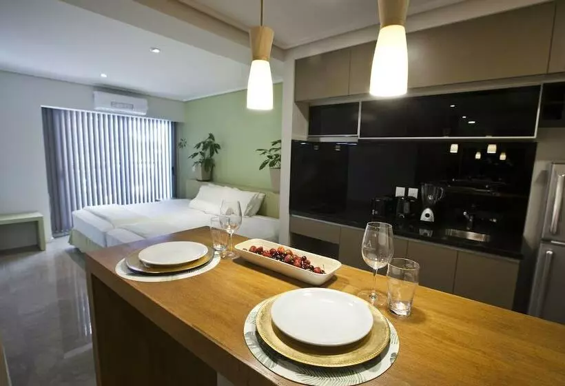Le Montreal Apartments