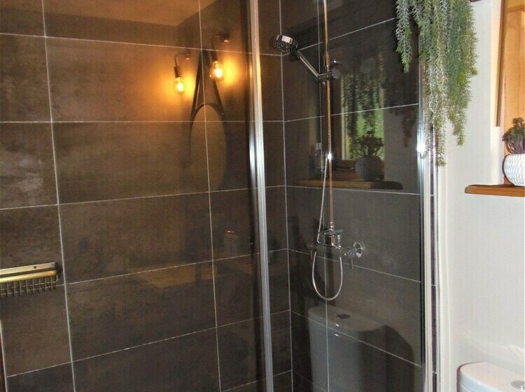 Luxury Cabin With Hot Tub