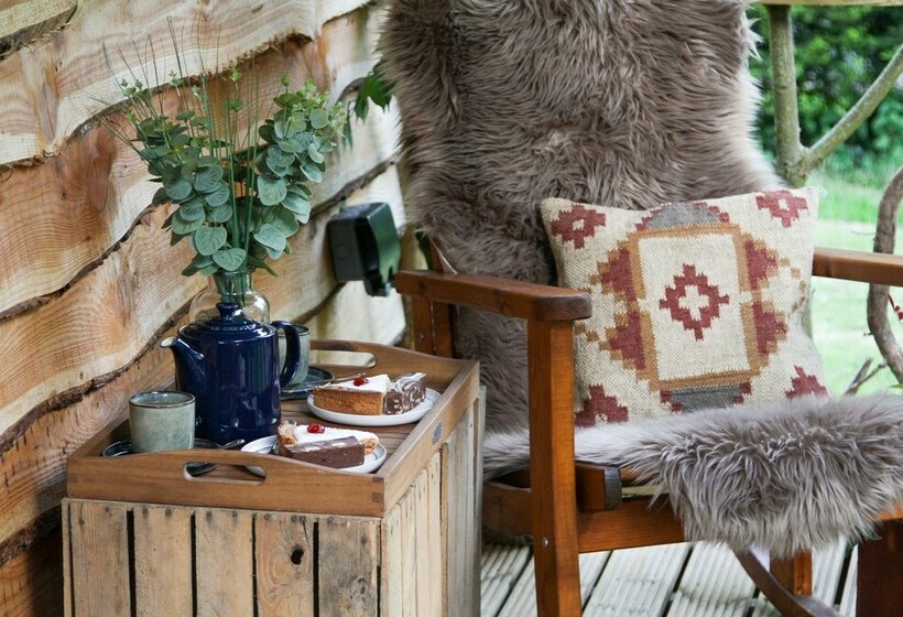 Luxury Cabin With Hot Tub