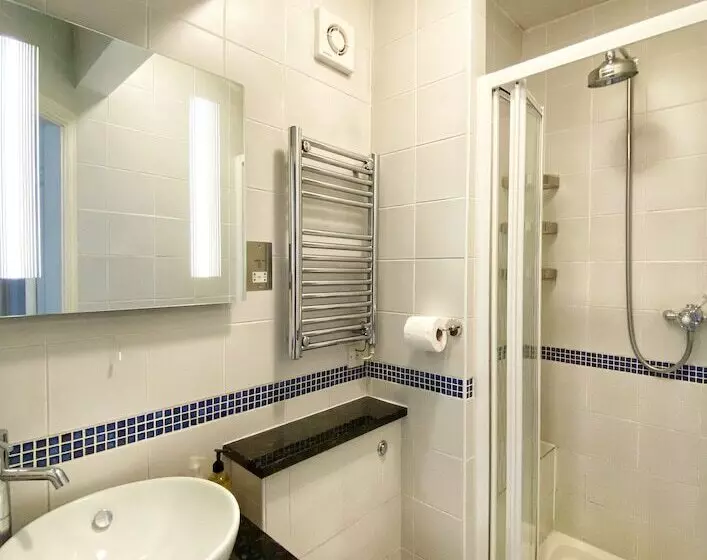 ペンション Lakes End Guest House