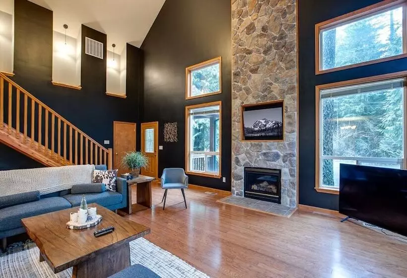 20gs   Wifi   F/p   W/d   Sleeps 6