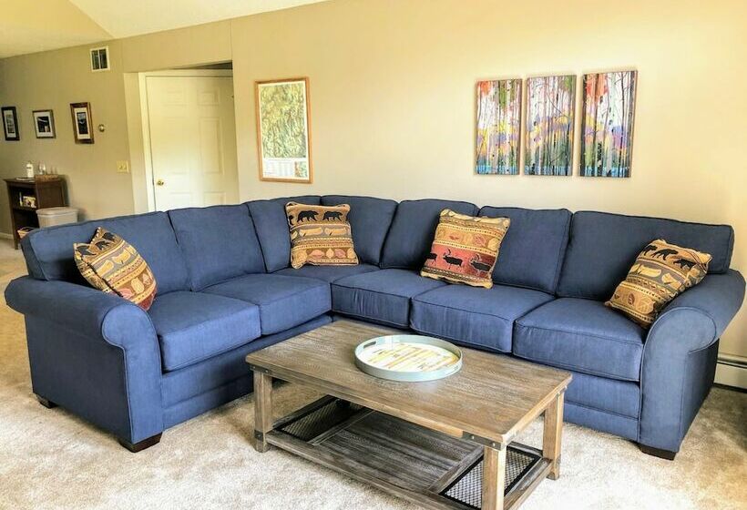 F3 Fairway Village Condo With Great Mountain Views 8 Minute Walk From Omni Mount Washington