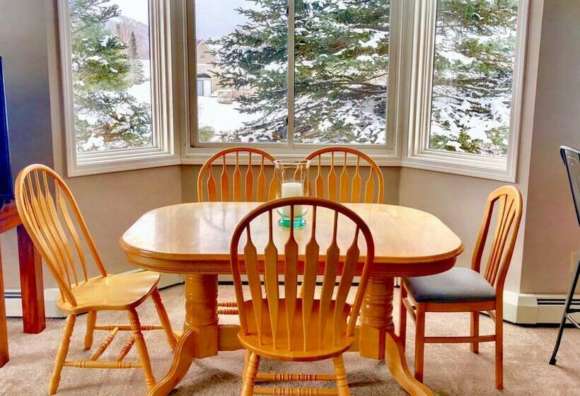 F3 Fairway Village Condo With Great Mountain Views 8 Minute Walk From Omni Mount Washington