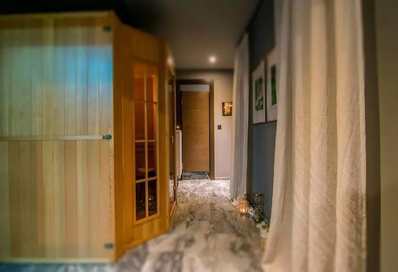 هتل Golden Suites & Spa