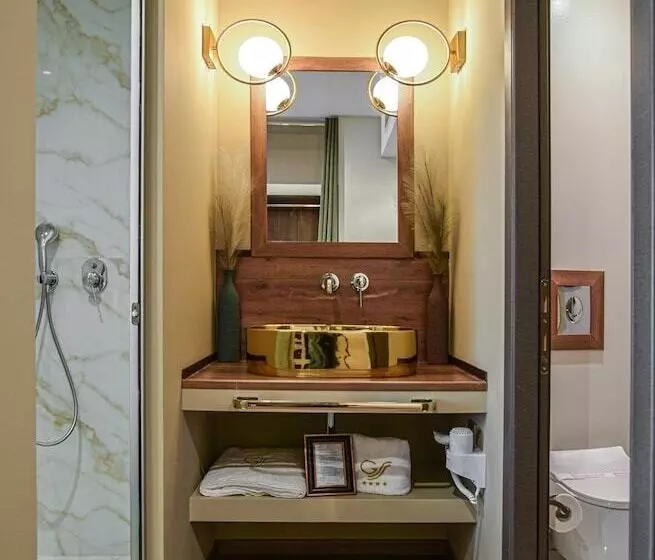هتل Golden Suites & Spa
