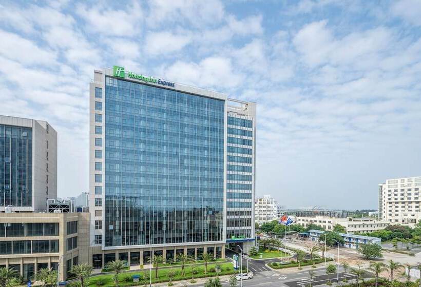 Otel Holiday Inn Express Beihai Silver Beach, An Ihg