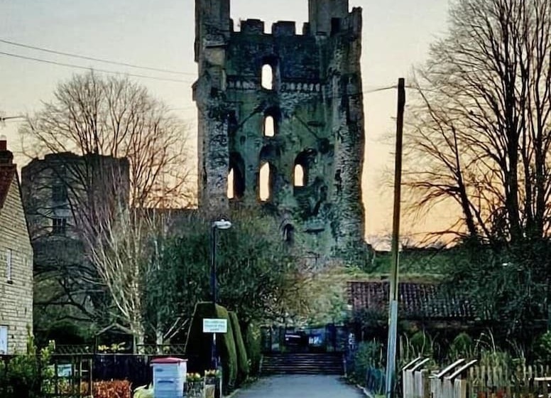 بنسيون Carlton Lodge