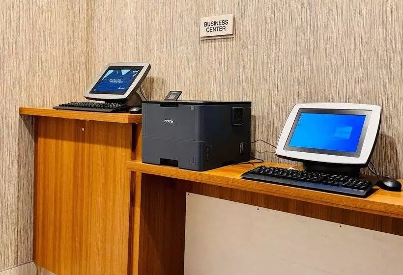 ホテル Springhill Suites By Marriott Raleigh Apex