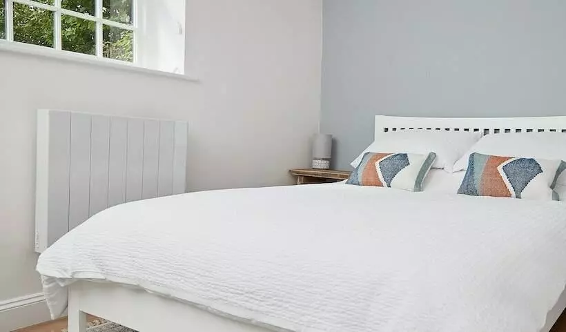 Lovely Quiet Cottage In Kemerton!