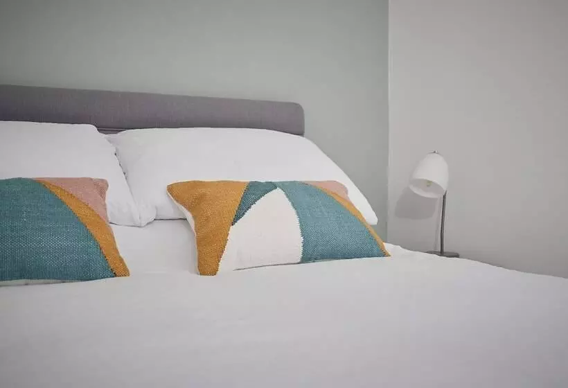 Lovely Quiet Cottage In Kemerton!