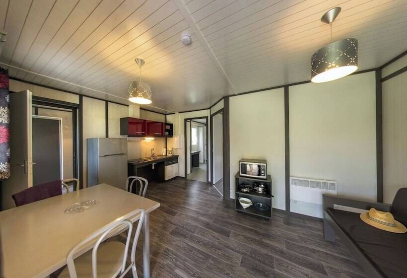 渡假胜地 Le Conquerant