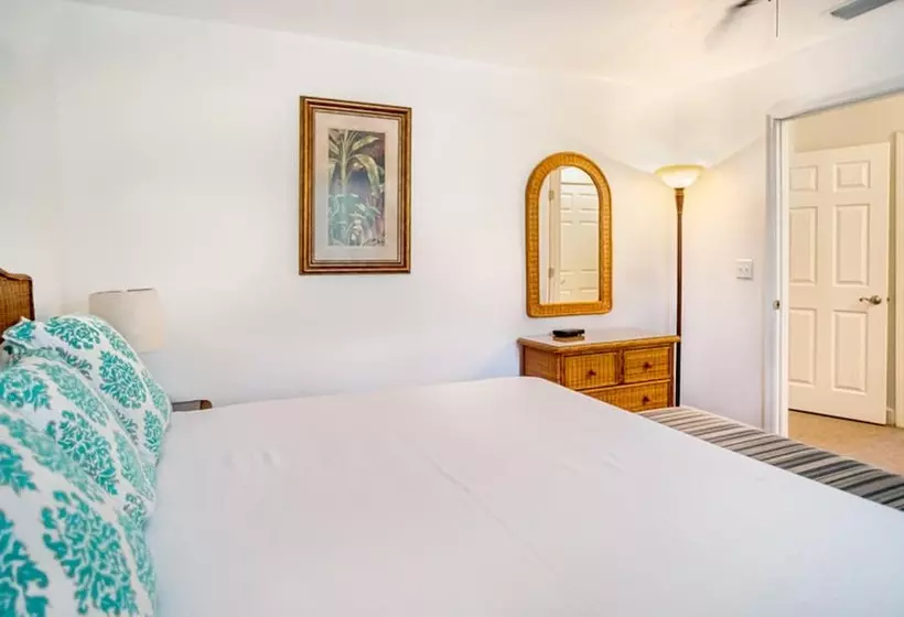 16431 Captiva Drive Cabin