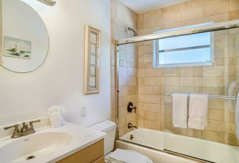 16431 Captiva Drive Cabin