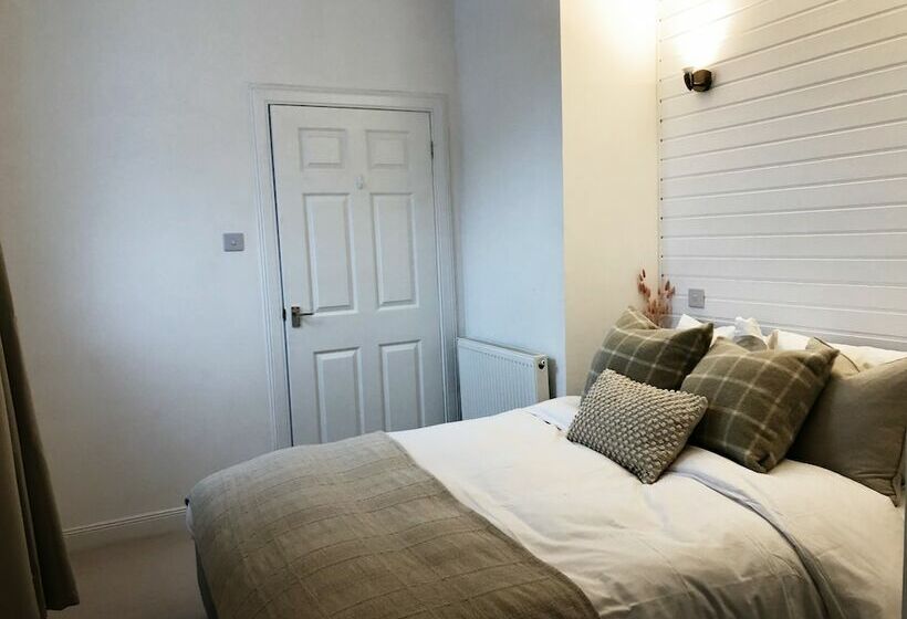 Beautiful Modern Cottage By The Sea In Scotland