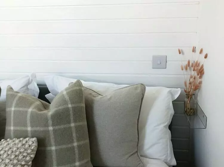 Beautiful Modern Cottage By The Sea In Scotland