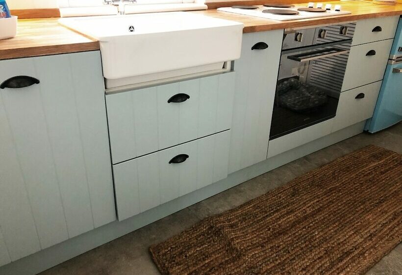 Beautiful Modern Cottage By The Sea In Scotland