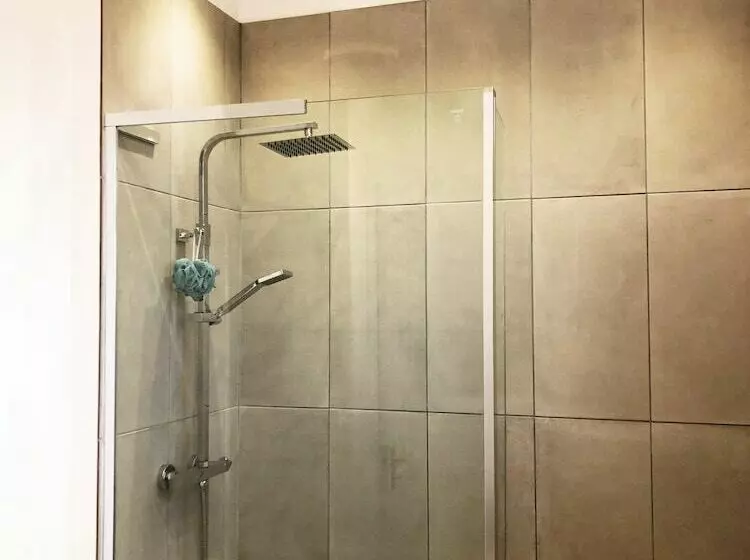 Beautiful Modern Cottage By The Sea In Scotland