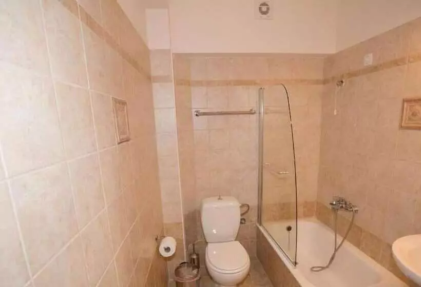 Hotelli Arkefthos Mountain