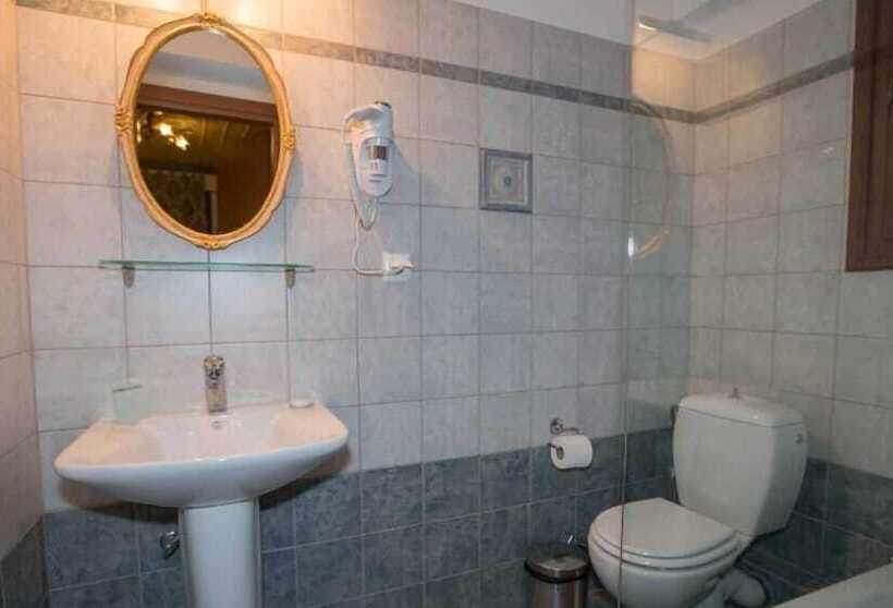 ホテル Arkefthos Mountain