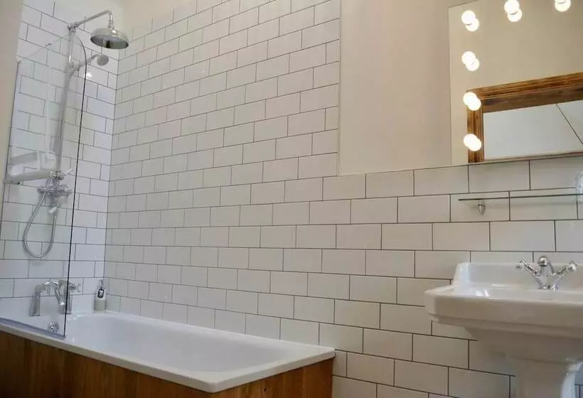 Nest Holiday Hideaway Wren Cottage Stunning Area!