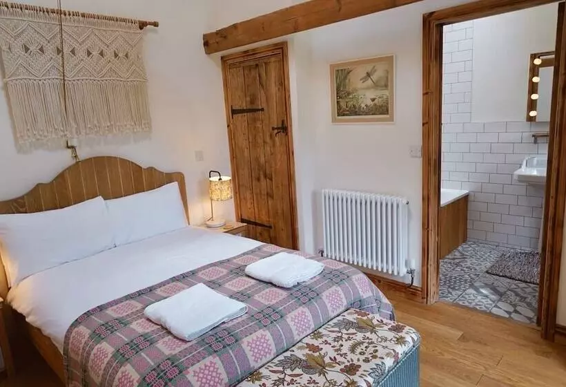 Nest Holiday Hideaway Wren Cottage Stunning Area!