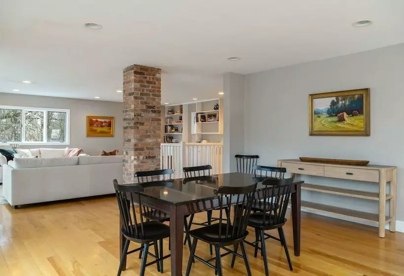 ペンション River House In The Heart Of Middlebury