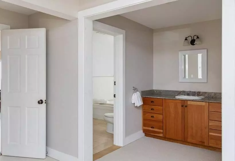 ペンション River House In The Heart Of Middlebury