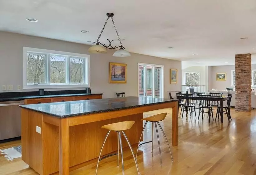 ペンション River House In The Heart Of Middlebury