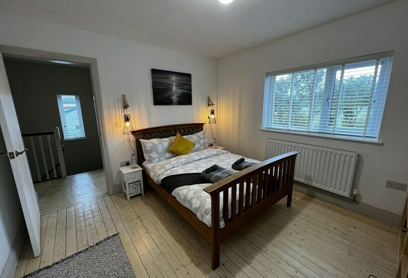 레지던스 New Modern & Spacious Snowdonia Home  Sleeps 7