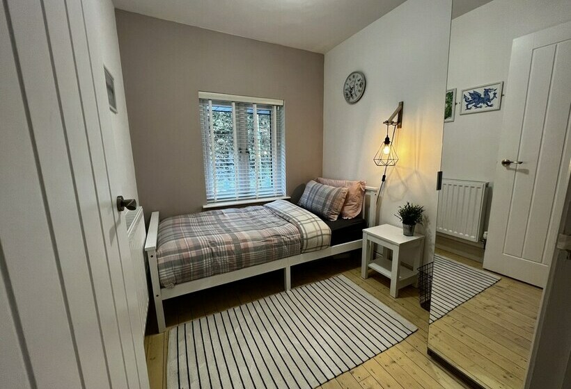 레지던스 New Modern & Spacious Snowdonia Home  Sleeps 7