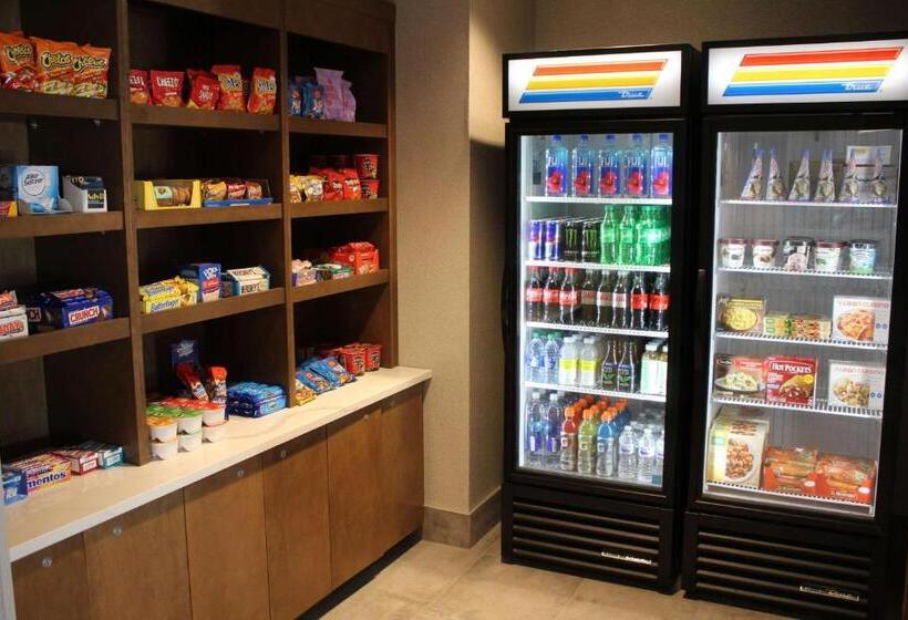 فندق La Quinta Inn & Suites By Wyndham Bardstown