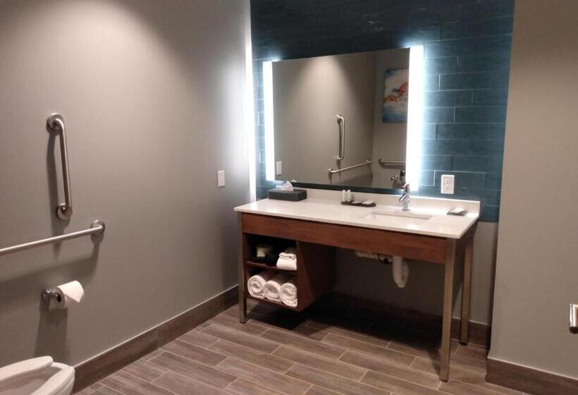 فندق La Quinta Inn & Suites By Wyndham Bardstown