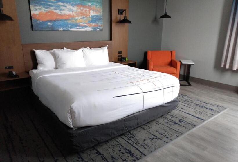 فندق La Quinta Inn & Suites By Wyndham Bardstown