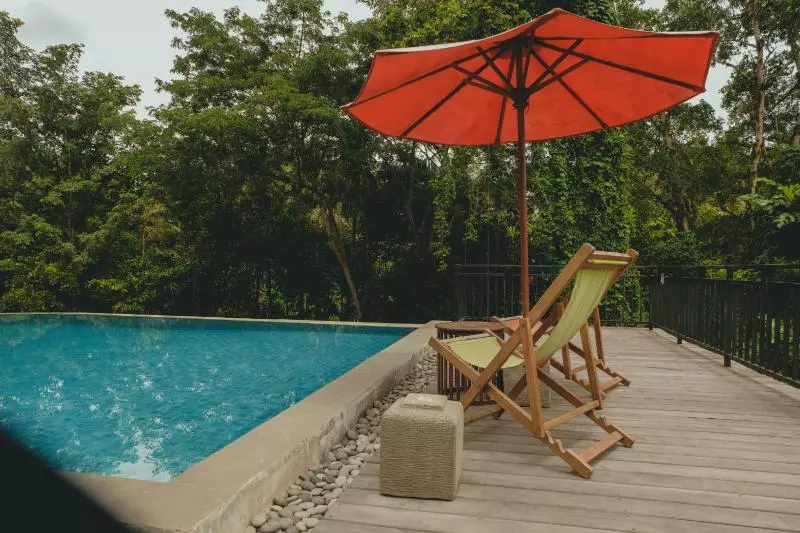 ホテル Sekar Arum Riverside Resort In Canggu