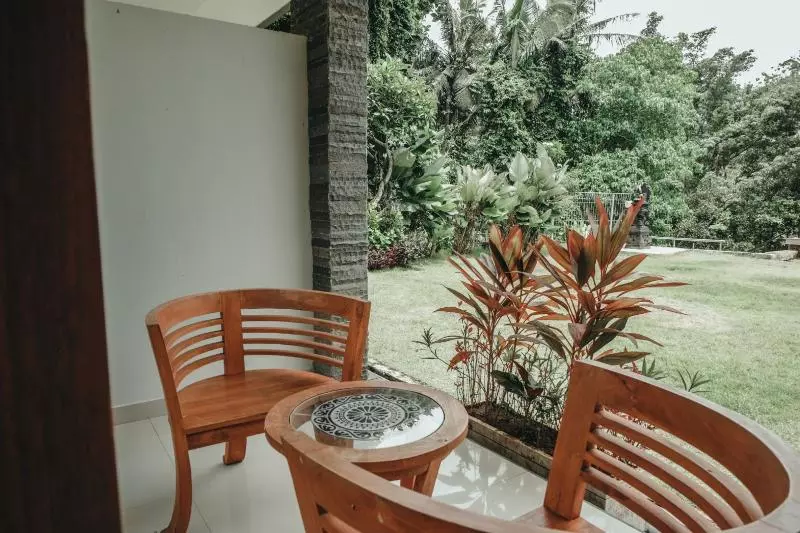 ホテル Sekar Arum Riverside Resort In Canggu