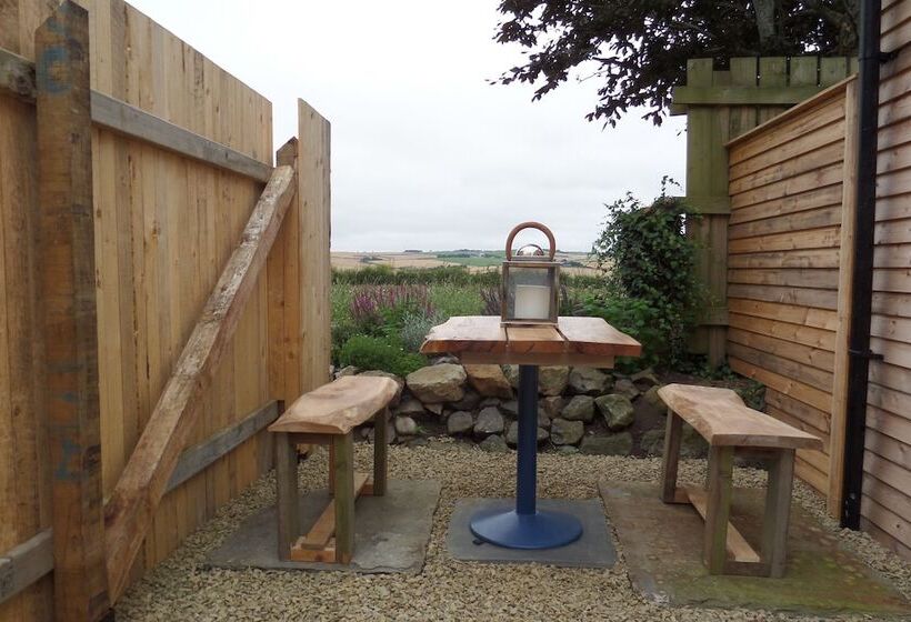 Charming 1 Bed Garden Lodge In Boyndie, Banff