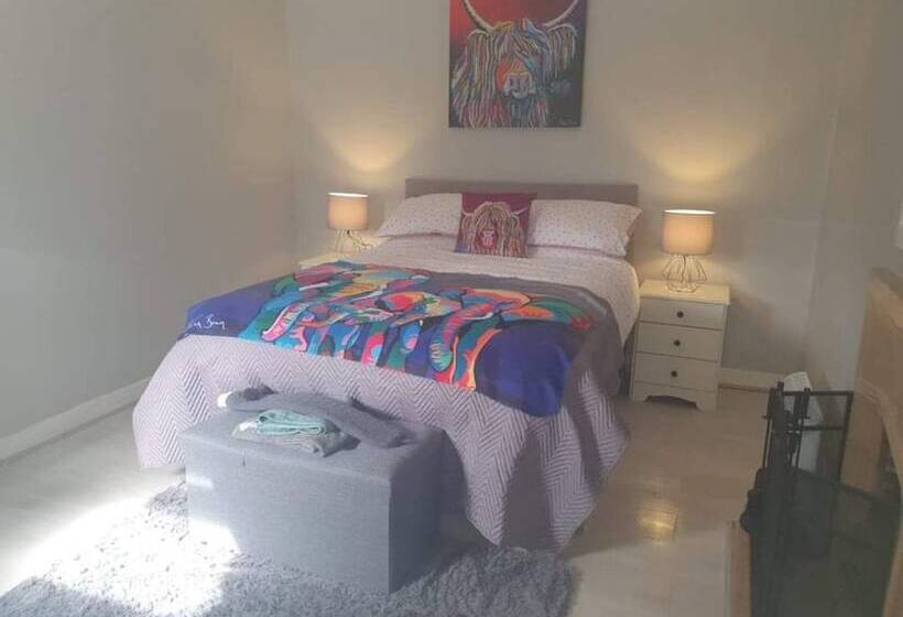 Modernised 1720s Cottage, Newton Stewart, Scotland