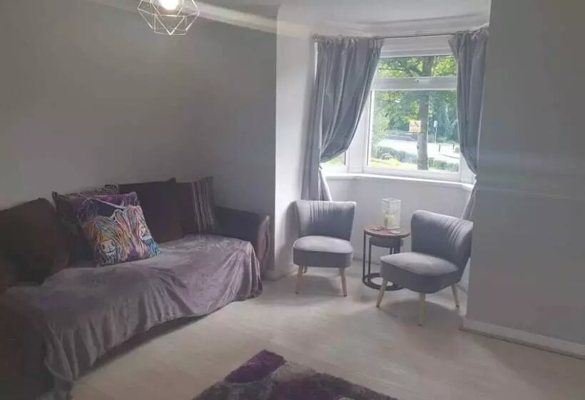 Modernised 1720s Cottage, Newton Stewart, Scotland