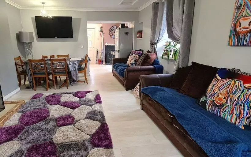 Modernised 1720s Cottage, Newton Stewart, Scotland