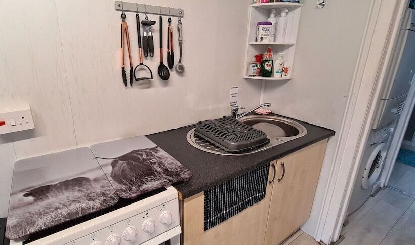 Modernised 1720s Cottage, Newton Stewart, Scotland