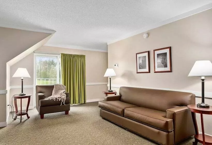 Lomakeskus Second Floor Deluxe Suite Bay View